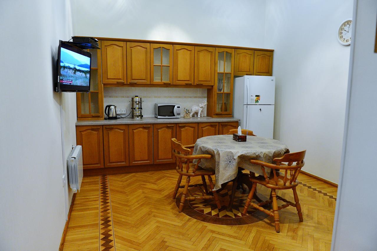 Baku Home Hostel Esterno foto